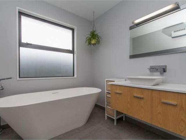 House for rent in Chaslands, Canterbury