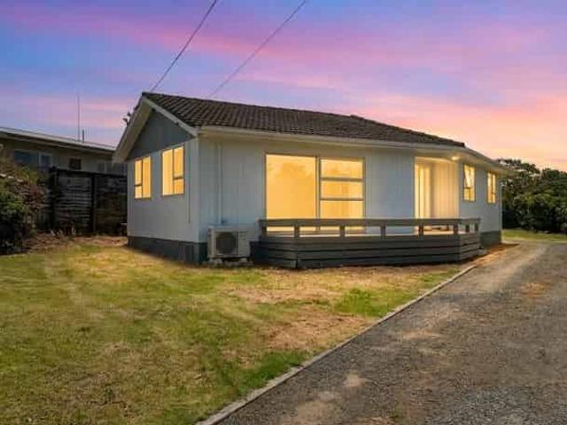 House for rent in Awhitu, Oroua County