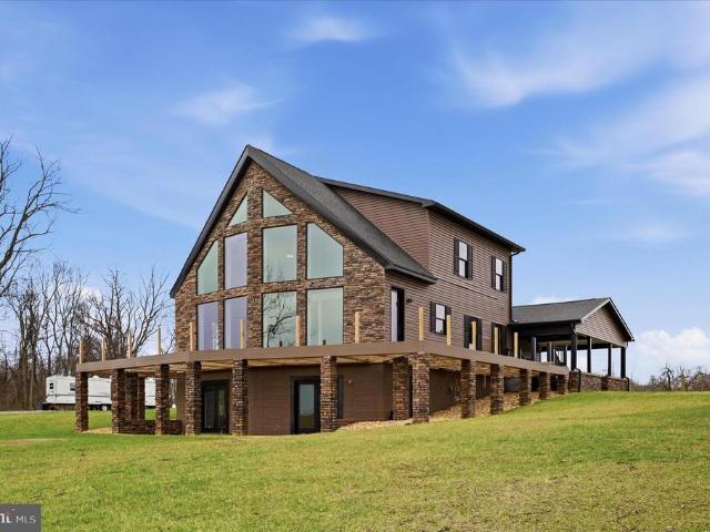 House for sale in Bunker Hill, West Virginia