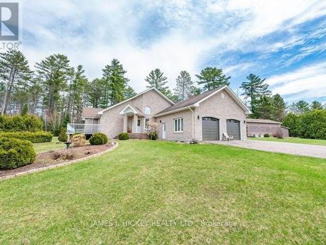 House for sale in Renfrew, Ontario