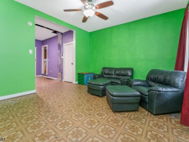 House for sale in Phillipsburg, New Jersey
