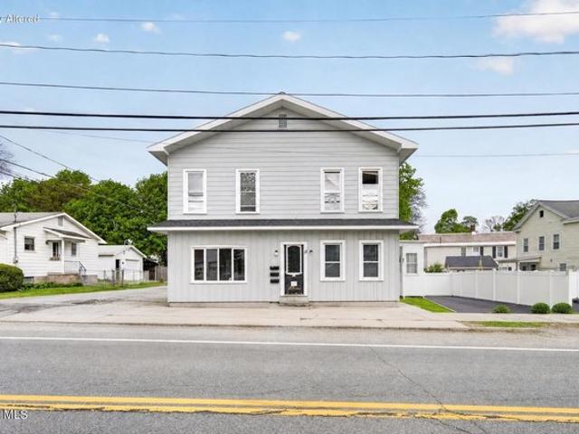 House for sale in Saratoga, New York