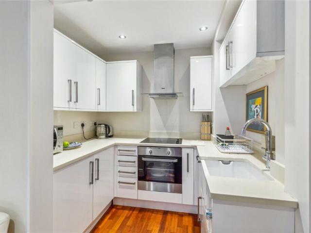 Apartment for rent in Royal Borough of Kensington and Chelsea, Greater London