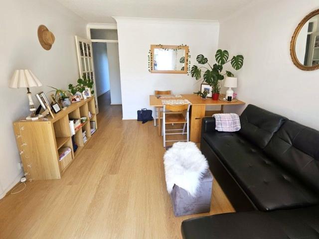 House for rent in Swallowfields, Blackhills