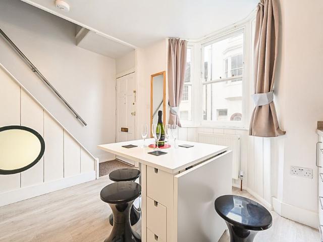House for rent in Brunswick, Brighton & Hove