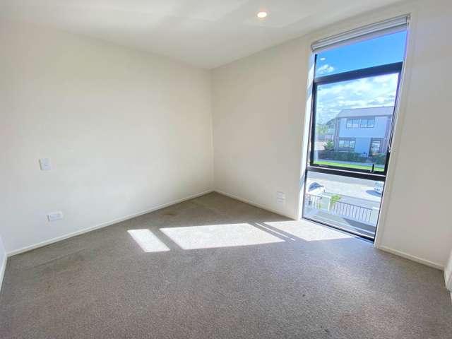 Townhouse for rent in Owhata