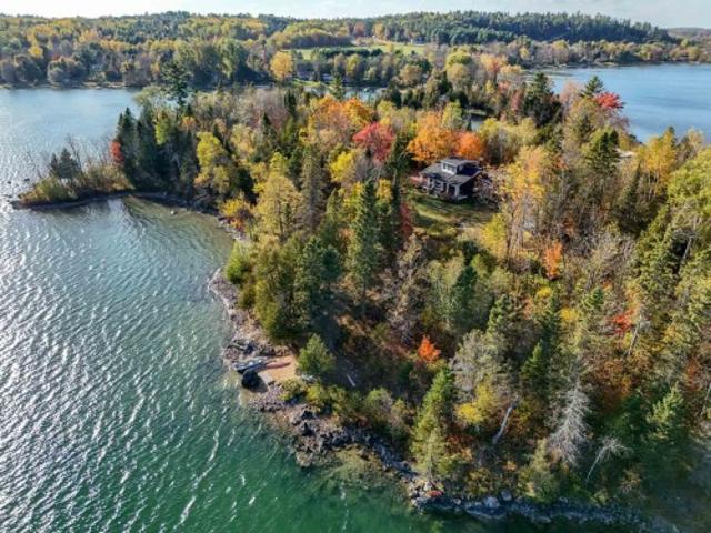 House for sale in La Vallée-de-la-gatineau, Quebec