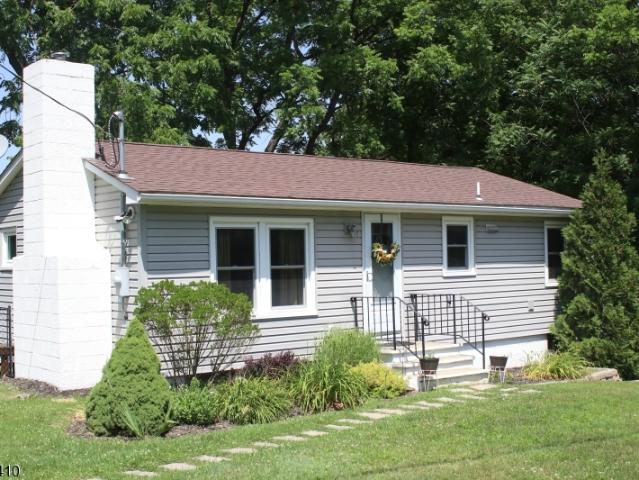 House for sale in Glenwood, New Jersey