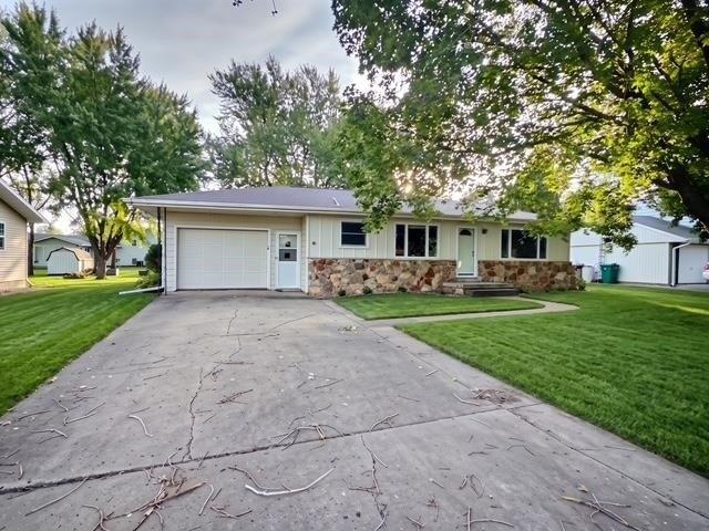 House for sale in Milford, Dickinson County