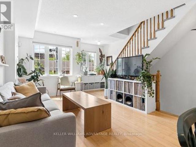 Townhouse for sale in Woburn, Ontario