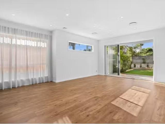 Condo for rent in Sydney, New South Wales