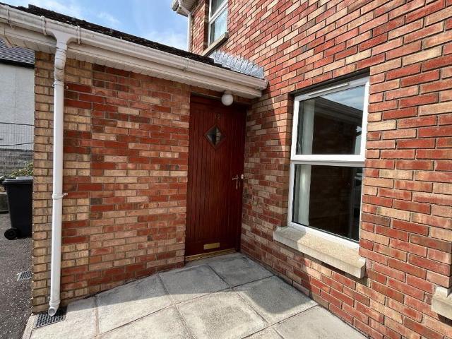 Townhouse for rent in Craigavon