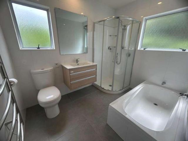 House for rent in Botany Downs, Auckland