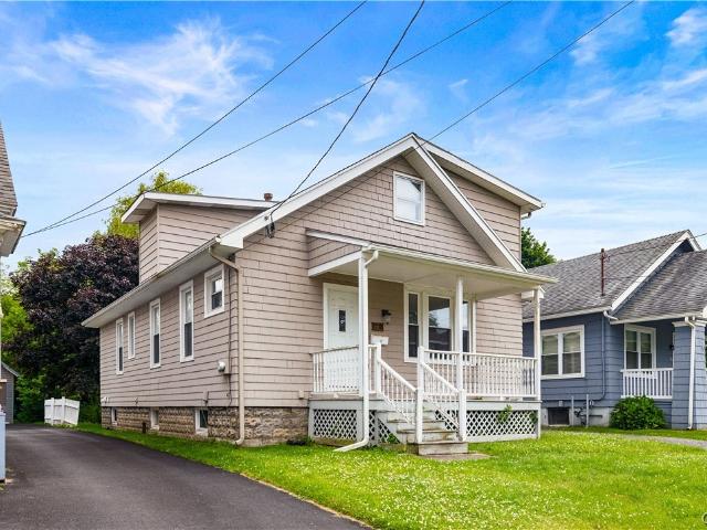 House for sale in Oneida, New York