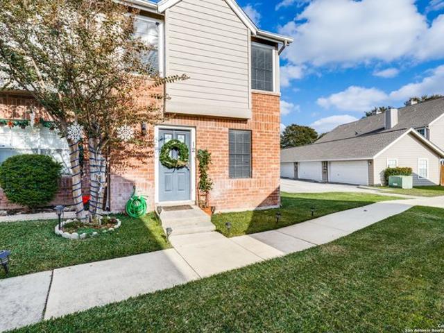 Townhouse for sale in Leesville, Texas