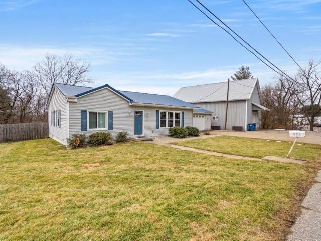 House for sale in Dry Ridge, Kentucky