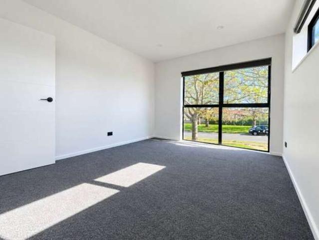 Apartment for rent in Owhata, Oroua County