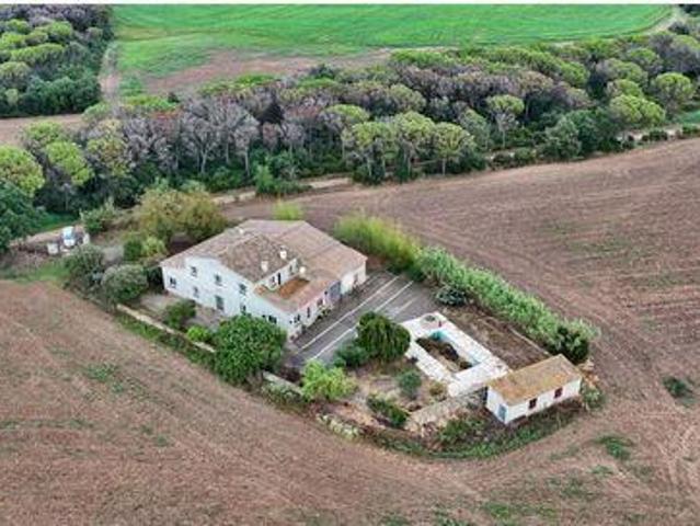 Casa en venta en Cantallops, Gironès