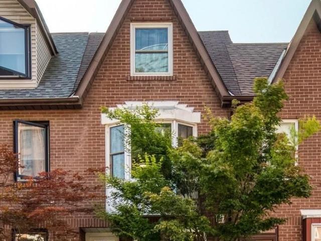 Townhouse for rent in Woburn, Ontario