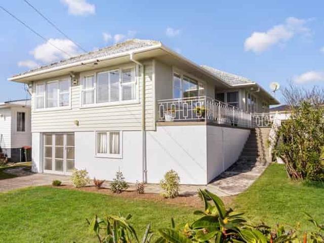 House for rent in Blockhouse Bay, Oroua County