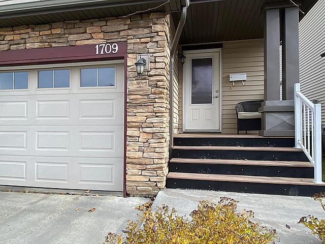 House for sale in Wedgewood, Alberta