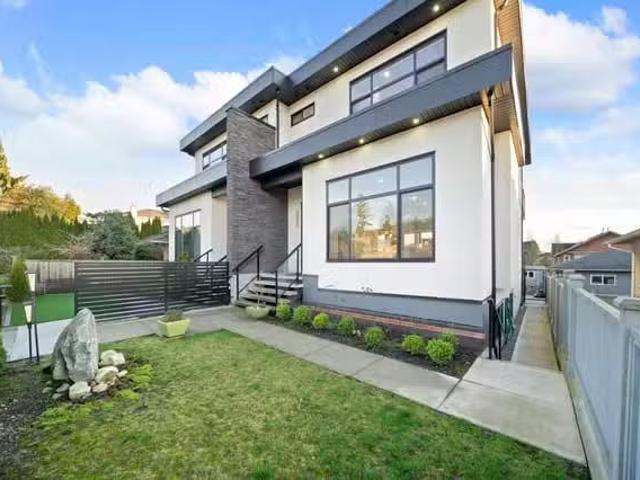 House for sale in North Vancouver, Metro Vancouver Regional District
