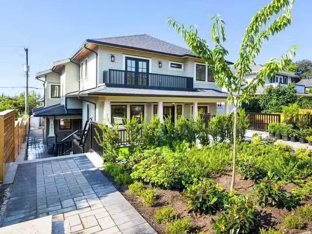 House for sale in North Vancouver, Metro Vancouver Regional District