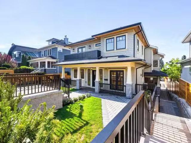 House for sale in North Vancouver, British Columbia