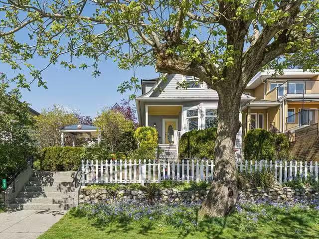 House for sale in North Vancouver, British Columbia