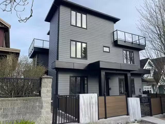 House for sale in Vancouver, British Columbia