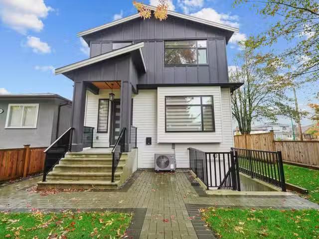 House for sale in Vancouver, British Columbia