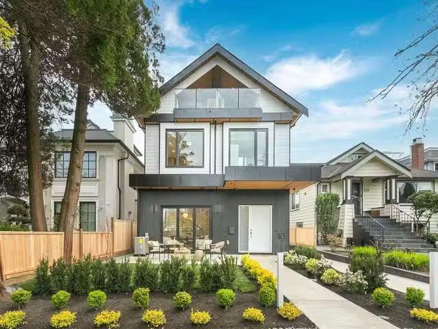 House for sale in Vancouver, British Columbia