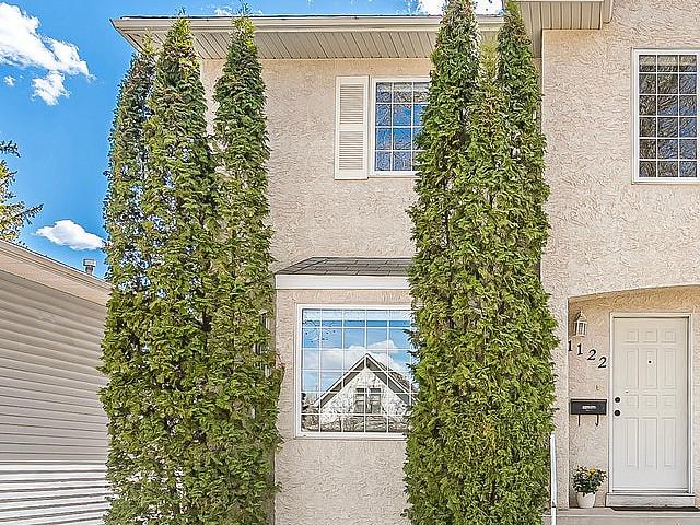 House for sale in Saskatoon, Saskatchewan