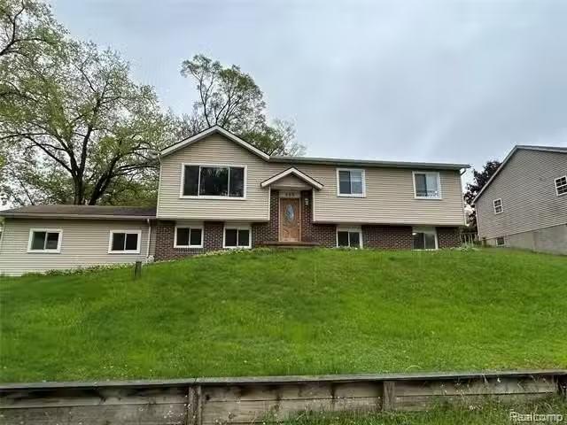 Condo for rent in Pontiac
