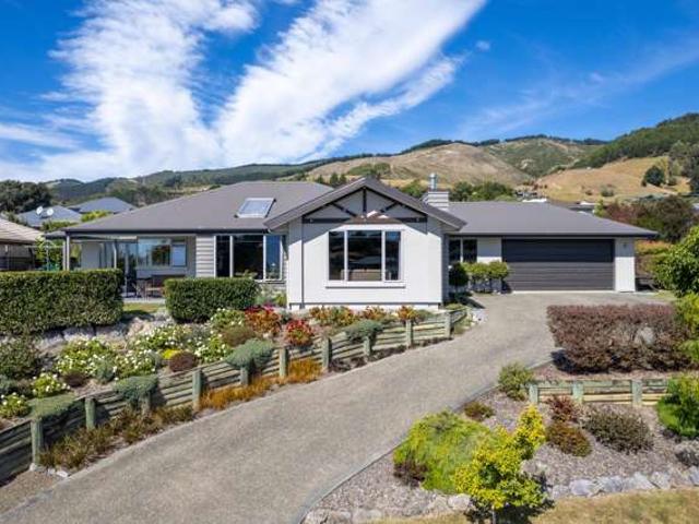 House for sale in Cable Bay, Nelson Bays