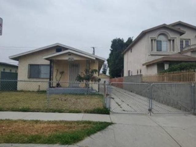 Property for sale in Maywood, California