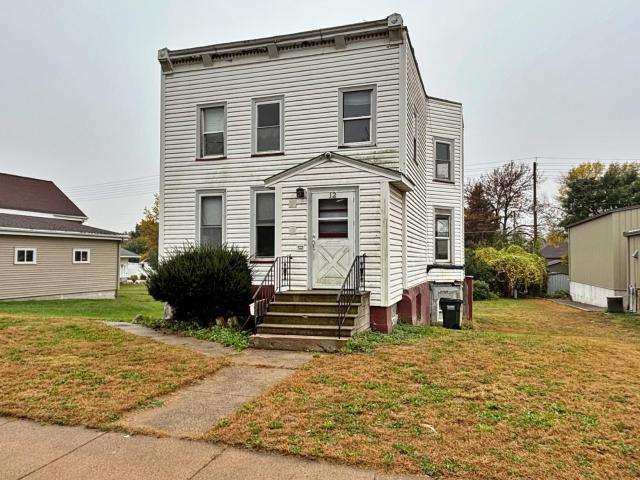 House for sale in Madelia, Minnesota