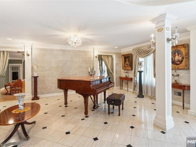 House for sale in Saddle River, New Jersey