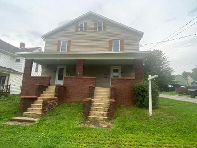 House for sale in Connellsville, Pennsylvania