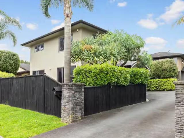 House for sale in Awhitu