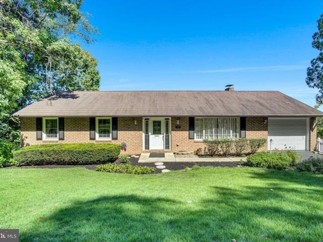 House for sale in Cumberland, Pennsylvania