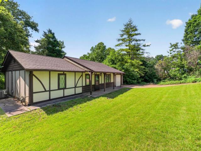 House for sale in Belleville, Illinois