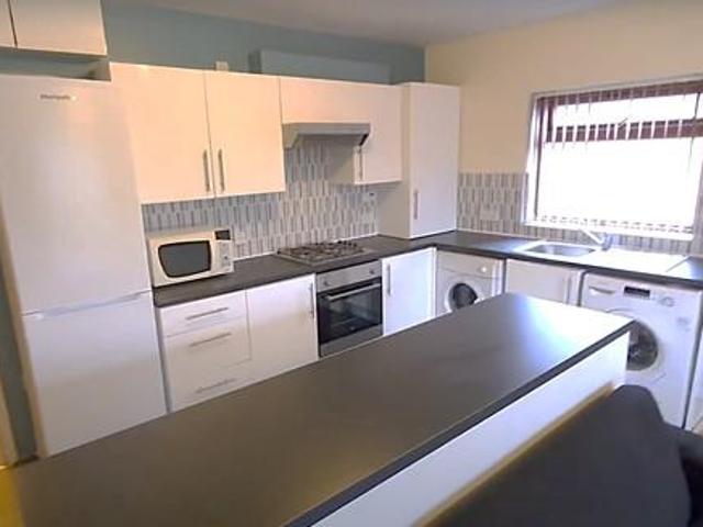 Apartment for rent in Ladybarn, Manchester