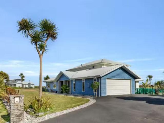 House for sale in Carters Beach, West Coast