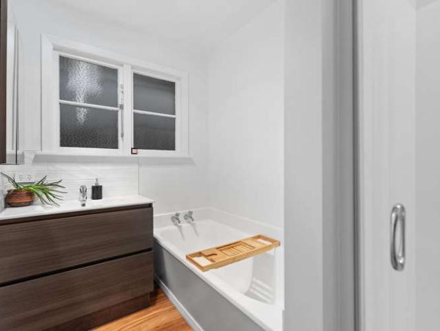 House for sale in Chaslands, Canterbury
