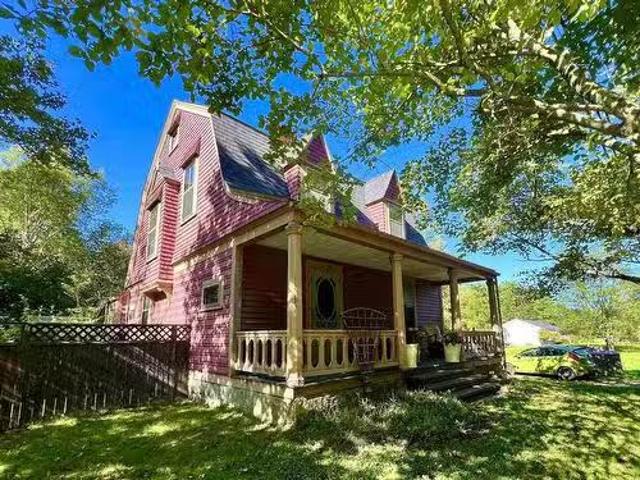 House for sale in Shelburne, Nova Scotia