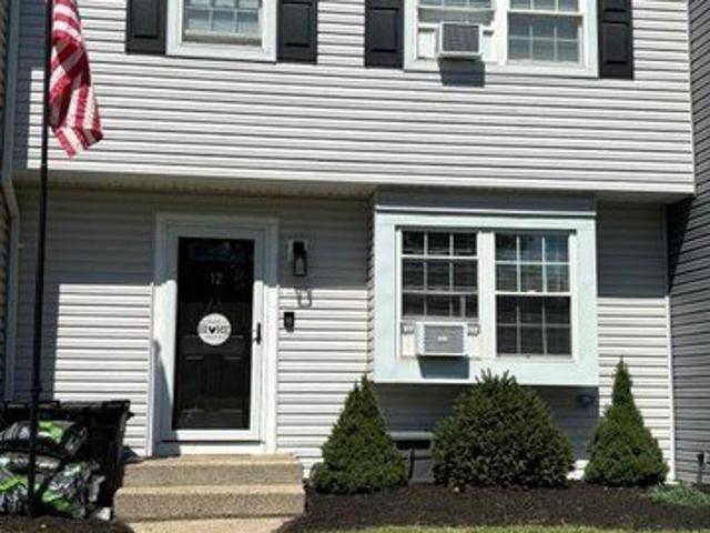 House for sale in Coram, Town of Brookhaven
