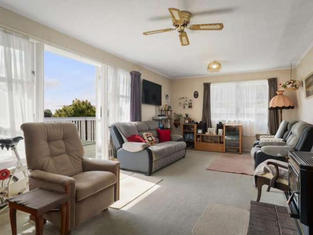House for sale in Te Puru, Waikato