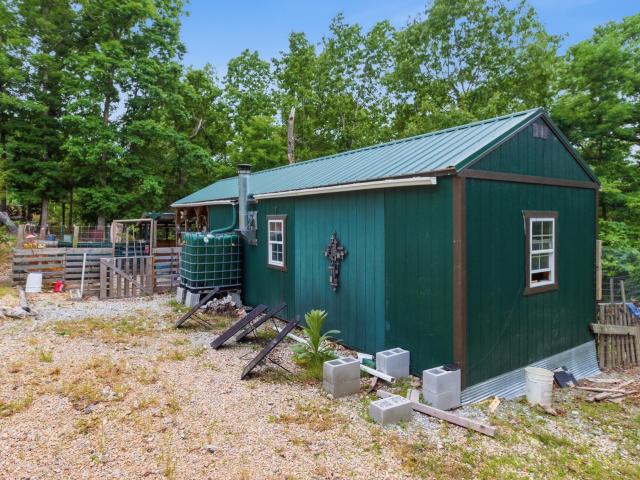 House for sale in Gainesville, Missouri