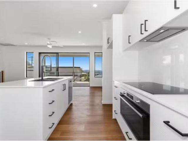 Condo for rent in Banora Point, New South Wales